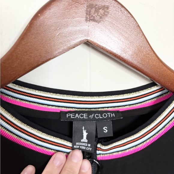 Peace of Cloth black shift dress size SM 1/2 sleeve crewneck - Picture 4 of 4